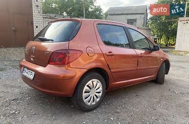 Хэтчбек Peugeot 307 2002 в 