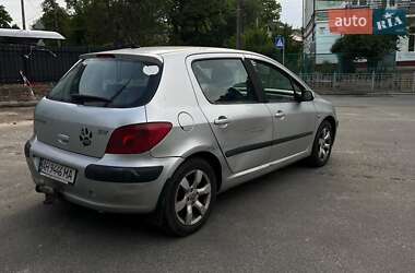 Хэтчбек Peugeot 307 2003 в 