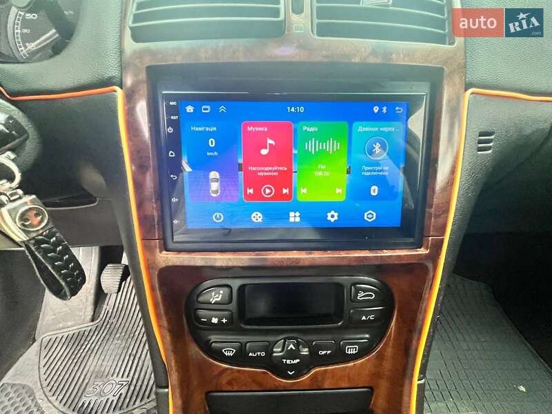 Хэтчбек Peugeot 307 2003 в Черновцах