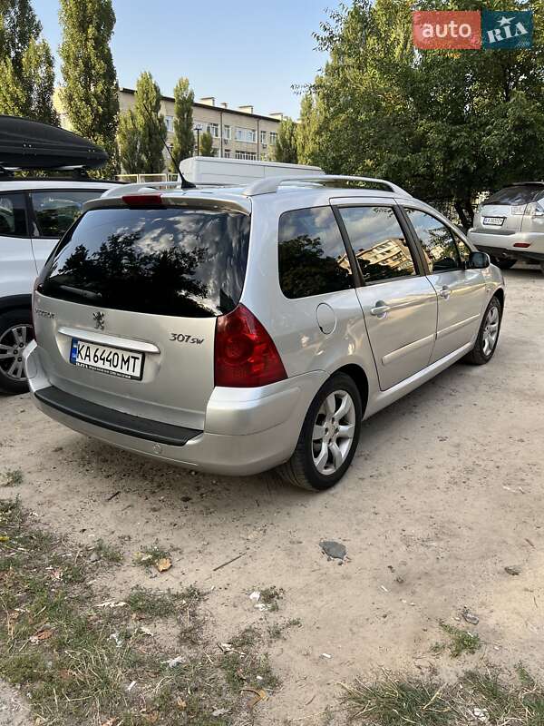 Универсал Peugeot 307 2006 в Киеве