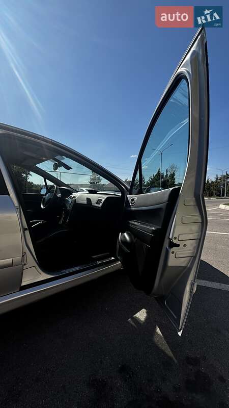 Хетчбек Peugeot 307 2003 в Запоріжжі