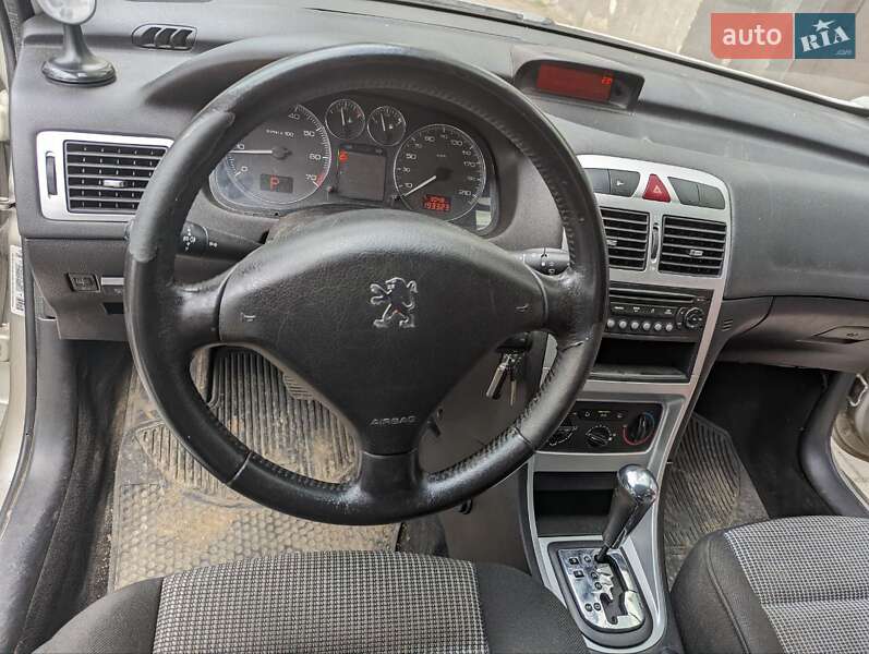 Хэтчбек Peugeot 307 2006 в Ивано-Франковске