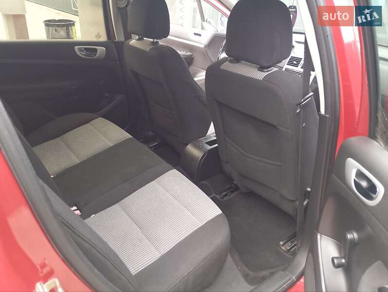 Хетчбек Peugeot 307 2006 в Тернополі