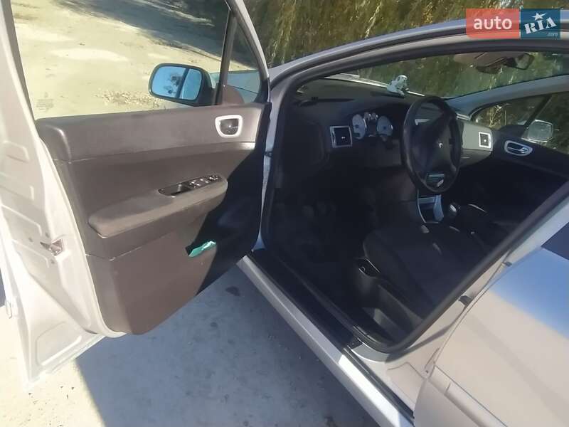 Универсал Peugeot 307 2007 в Бродах фото 3 Универсал Peugeot 307 2007 в Бродах