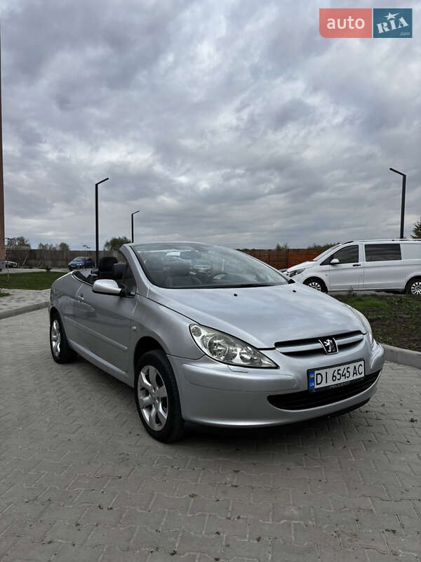 Кабриолет Peugeot 307 2004 в  фото Кабриолет Peugeot 307 2004 в