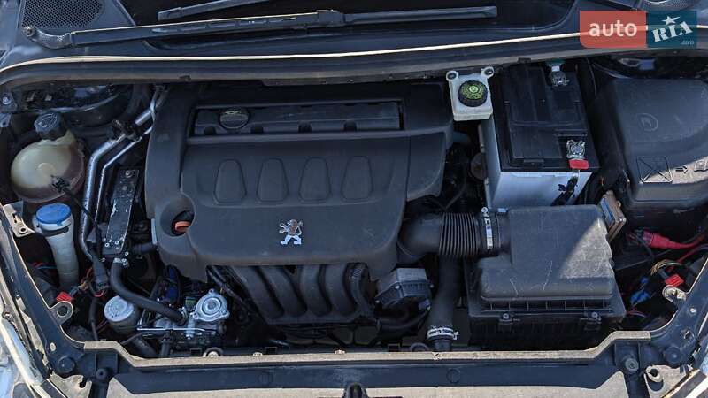 Универсал Peugeot 307 2005 в Староконстантинове