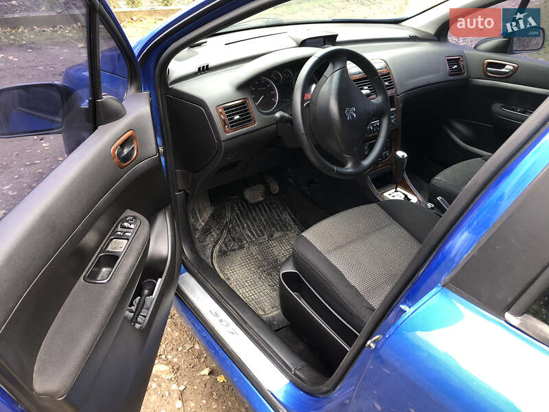 Хетчбек Peugeot 307 2004 в Сторожинці