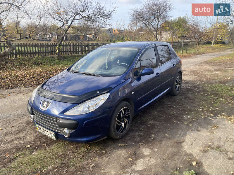 Хетчбек Peugeot 307 2005 в Сумах