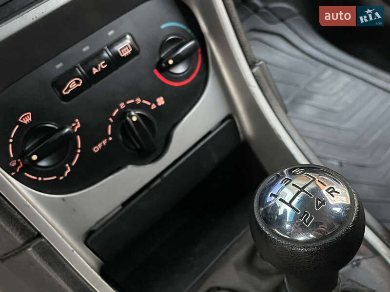 Хэтчбек Peugeot 307 2003 в Ивано-Франковске фото 12 Хэтчбек Peugeot 307 2003 в Ивано-Франковске