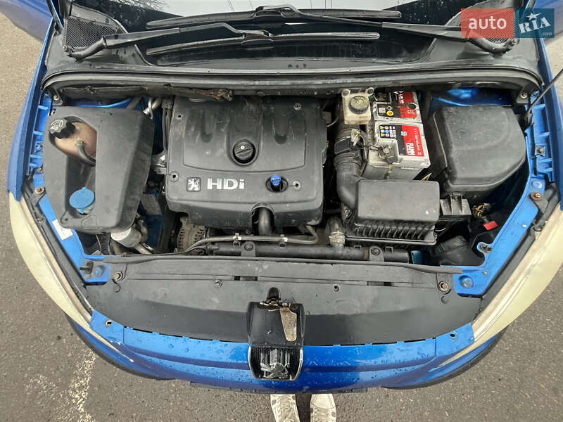 Хетчбек Peugeot 307 2003 в Полтаві