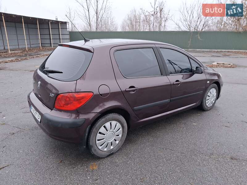 Хэтчбек Peugeot 307 2006 в Обухове