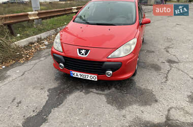 Хэтчбек Peugeot 307 2005 в Киеве