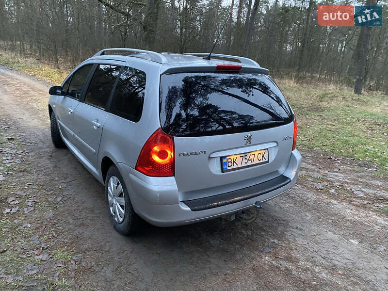 Универсал Peugeot 307 2006 в Сарнах