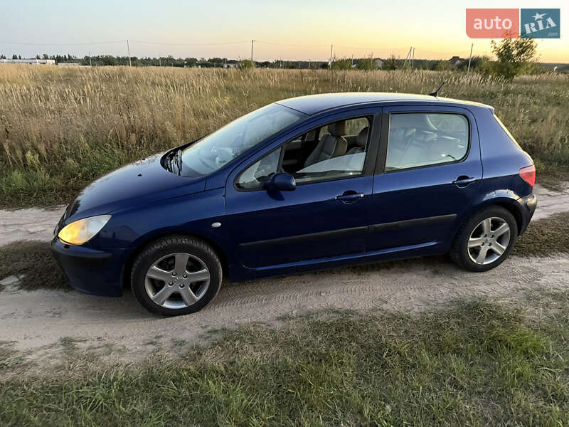 Хэтчбек Peugeot 307 2001 в Киеве