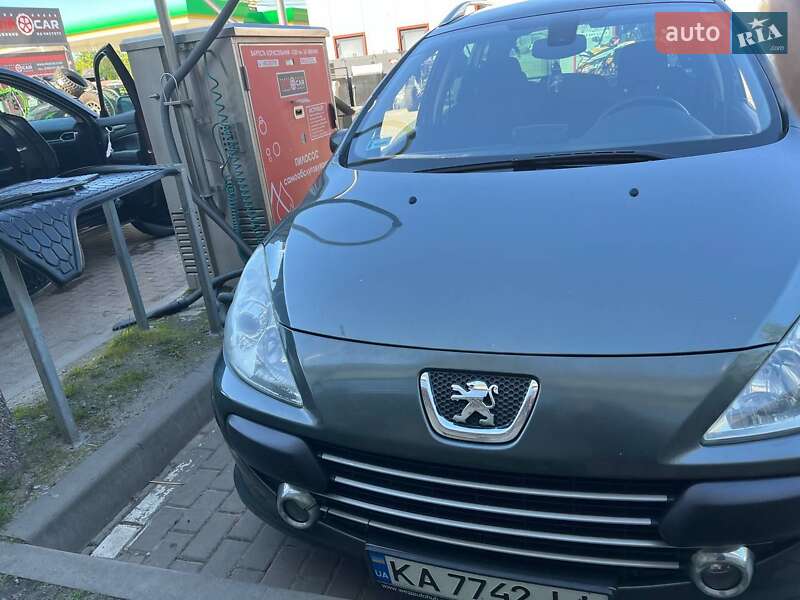 Универсал Peugeot 307 2007 в Киеве
