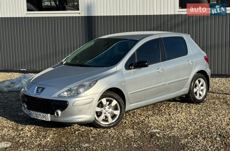 Хэтчбек Peugeot 307 2006 в Стрые