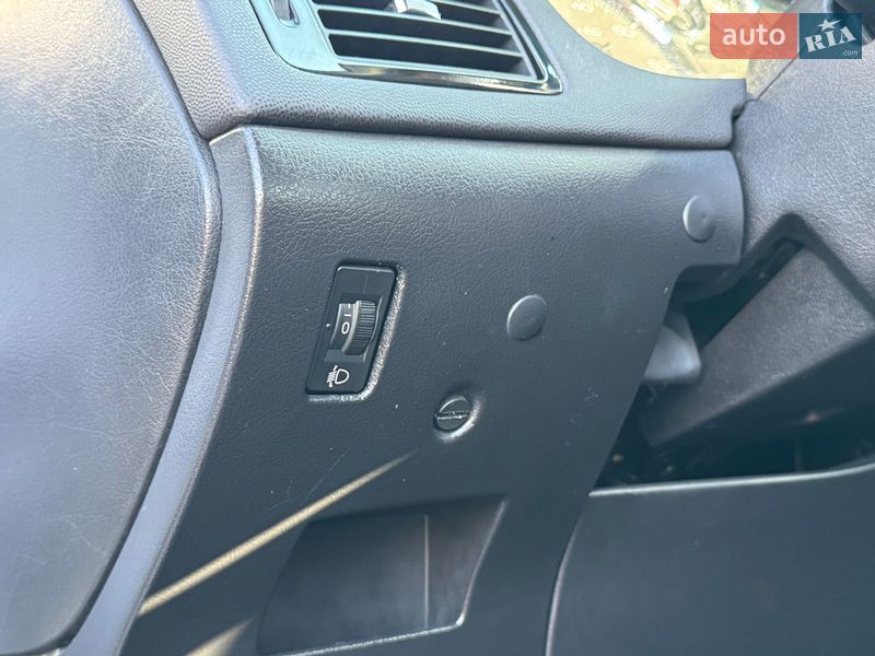 Хэтчбек Peugeot 307 2006 в Стрые