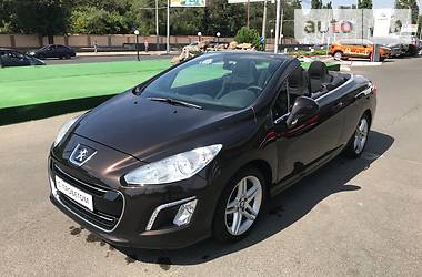 peugeot 308 ведёт в стороны