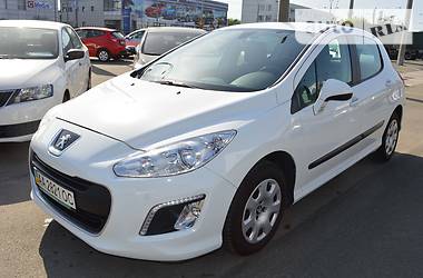 Хэтчбек Peugeot 308 2013 в Киеве