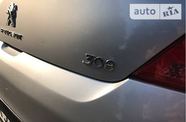 Хэтчбек Peugeot 308 2011 в Виннице