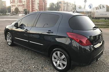 Хэтчбек Peugeot 308 2011 в Тернополе