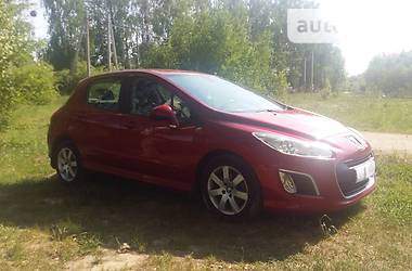 Хэтчбек Peugeot 308 2013 в Киеве