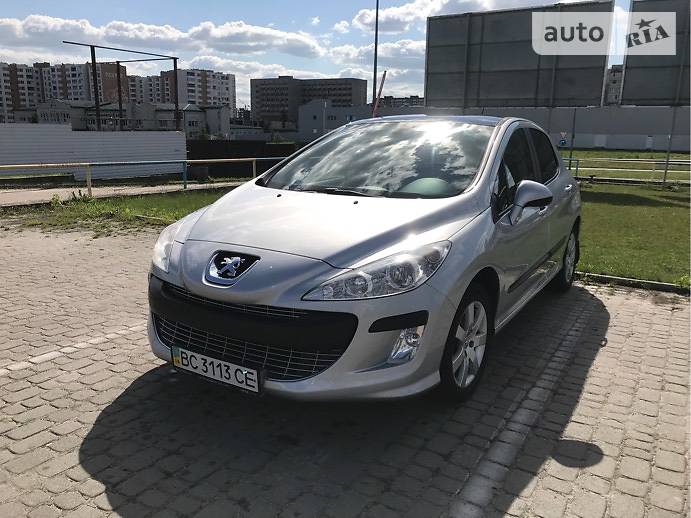 Хэтчбек Peugeot 308 2009 в Львове