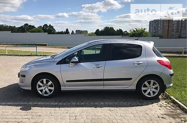 Хэтчбек Peugeot 308 2009 в Львове