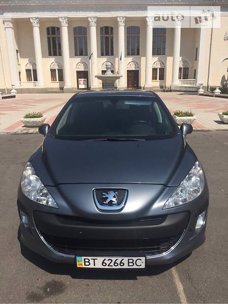 Хетчбек Peugeot 308 2008 в Новій Каховці