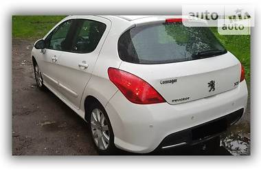 Хэтчбек Peugeot 308 2010 в Новониколаевке