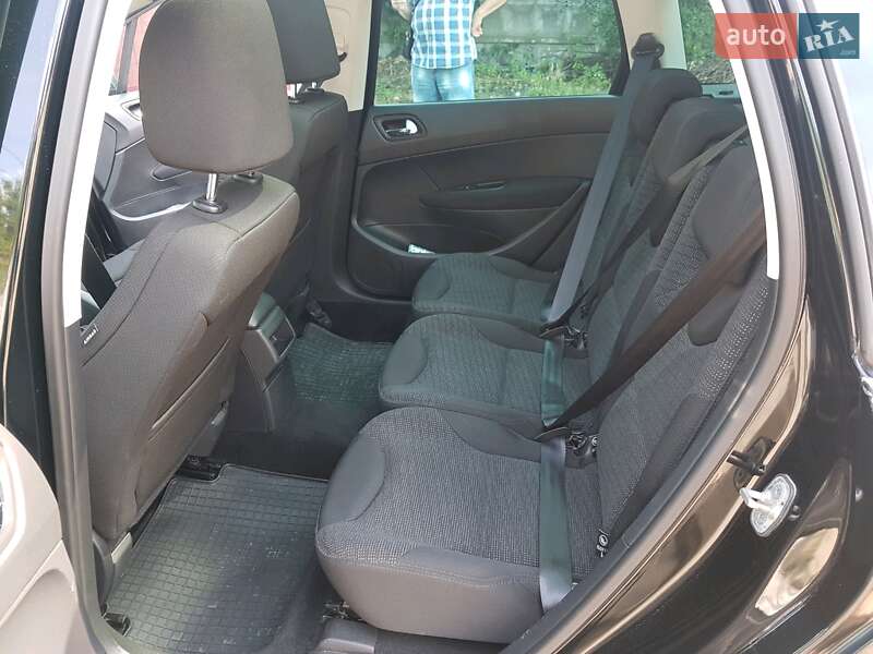 Универсал Peugeot 308 2011 в Луцке