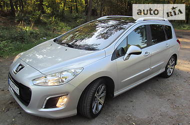 Универсал Peugeot 308 2011 в Бродах