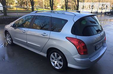 Универсал Peugeot 308 2010 в Ровно