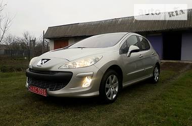 Хэтчбек Peugeot 308 2007 в Остроге