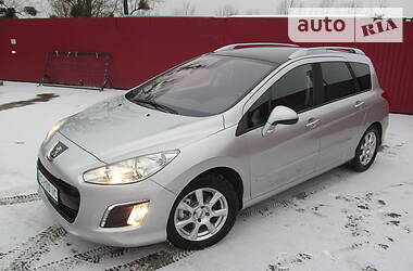 Универсал Peugeot 308 2011 в Бродах