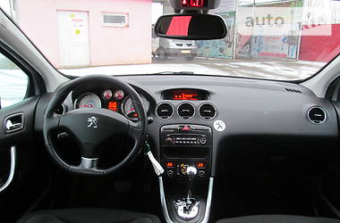 Универсал Peugeot 308 2011 в Бродах