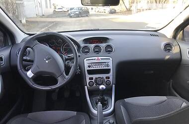 Хэтчбек Peugeot 308 2011 в Киеве