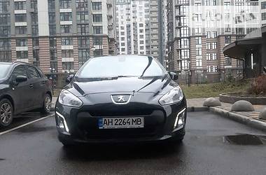 Хетчбек Peugeot 308 2012 в Києві