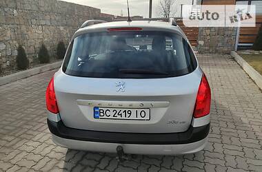 Универсал Peugeot 308 2010 в Стрые