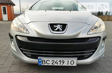 Универсал Peugeot 308 2010 в Стрые