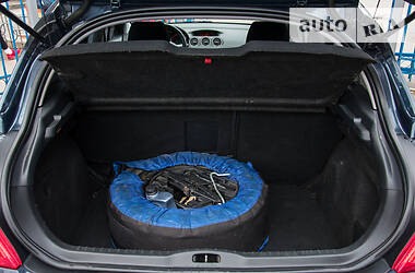 Хетчбек Peugeot 308 2011 в 