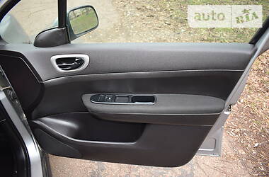 Универсал Peugeot 308 2005 в 