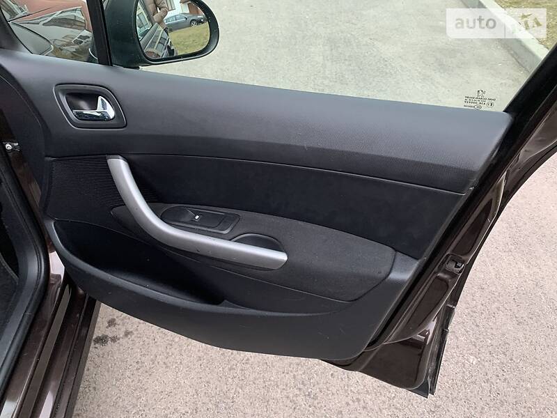 Універсал Peugeot 308 2012 в Рівному