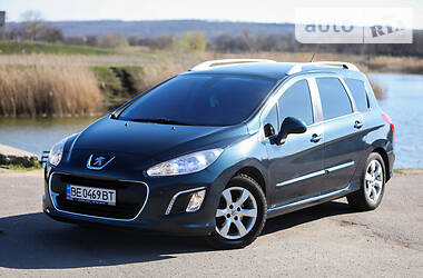 Универсал Peugeot 308 2012 в Вознесенске