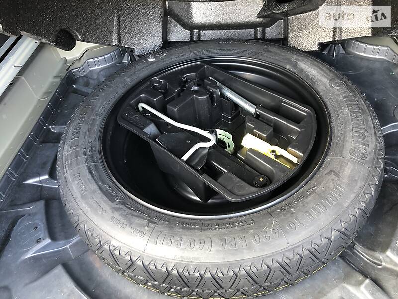 Універсал Peugeot 308 2014 в Бродах