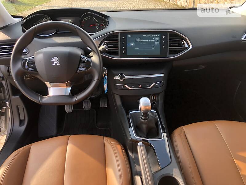 Універсал Peugeot 308 2014 в Бродах