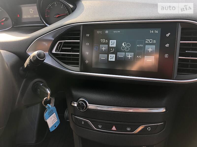 Універсал Peugeot 308 2014 в Бродах
