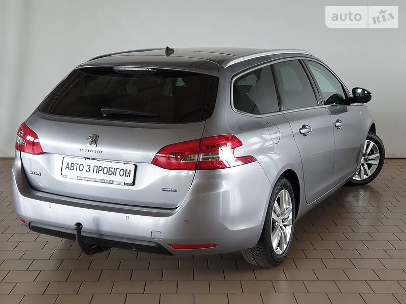 Универсал Peugeot 308 2015 в Киеве