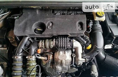 Хетчбек Peugeot 308 2013 в 