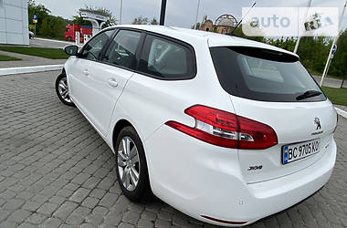 Универсал Peugeot 308 2016 в Львове